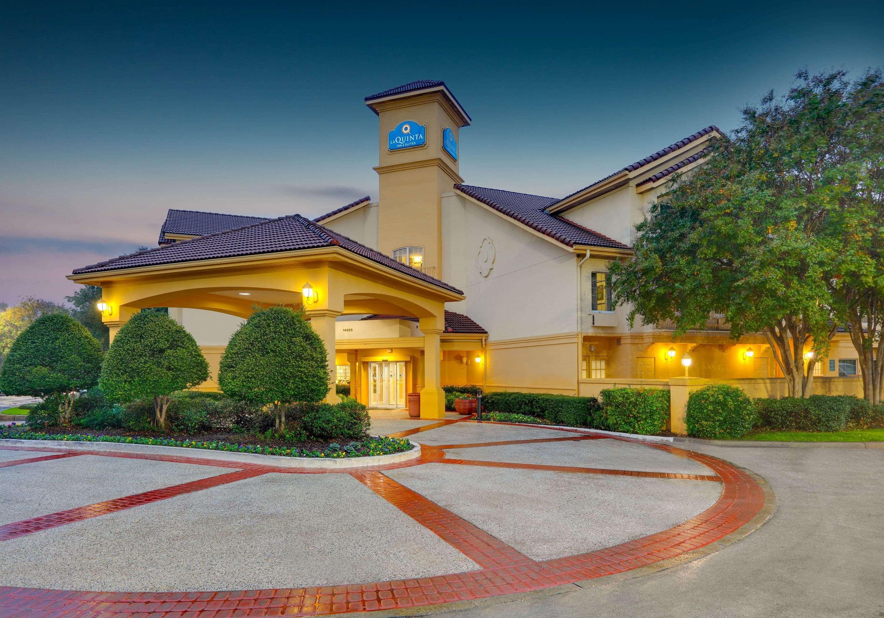 La Quinta By Wyndham Dallas - Addison Galleria Exterior foto